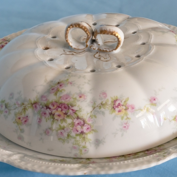 Beautiful Antique Theodore Haviland Schleiger Covered Pancake Server. France! - Picture 3 of 11